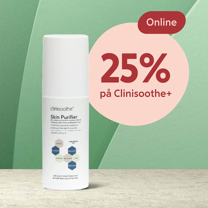 Vit Clinisoothe Skin Purifier-flaska står på ett bord med en grön bakgrund och en rosa cirkel med texten "25% på Clinisoothe+ Online".